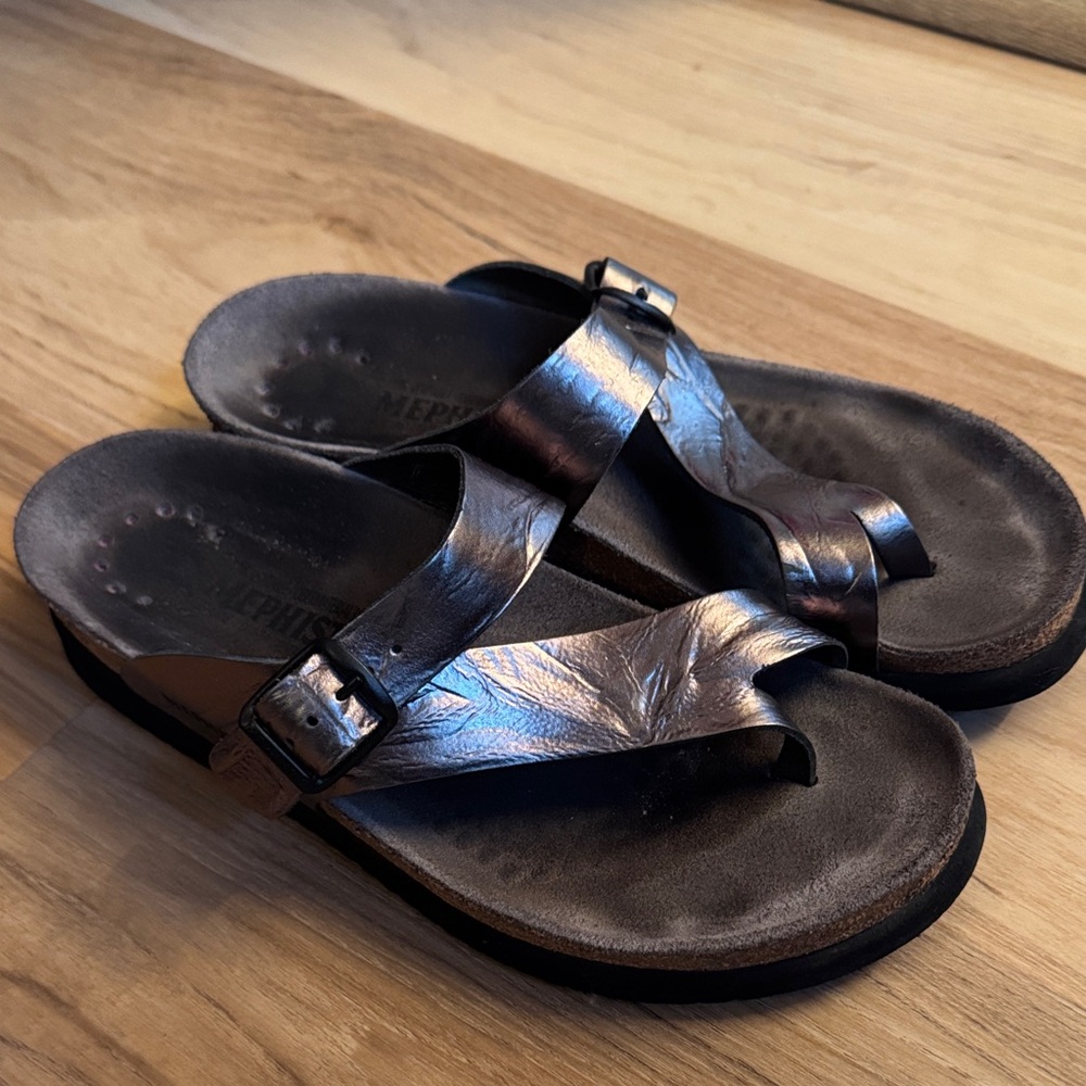 Mephisto Bronze Metallic Sandals